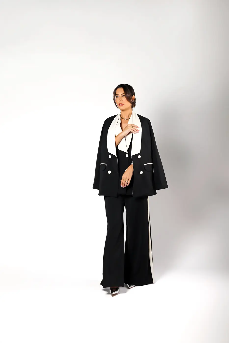 Natália dos Santos em traje profissional